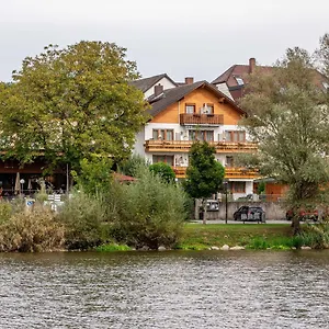 Landgasthof Moser & Restaurant Bootshaus Guest house